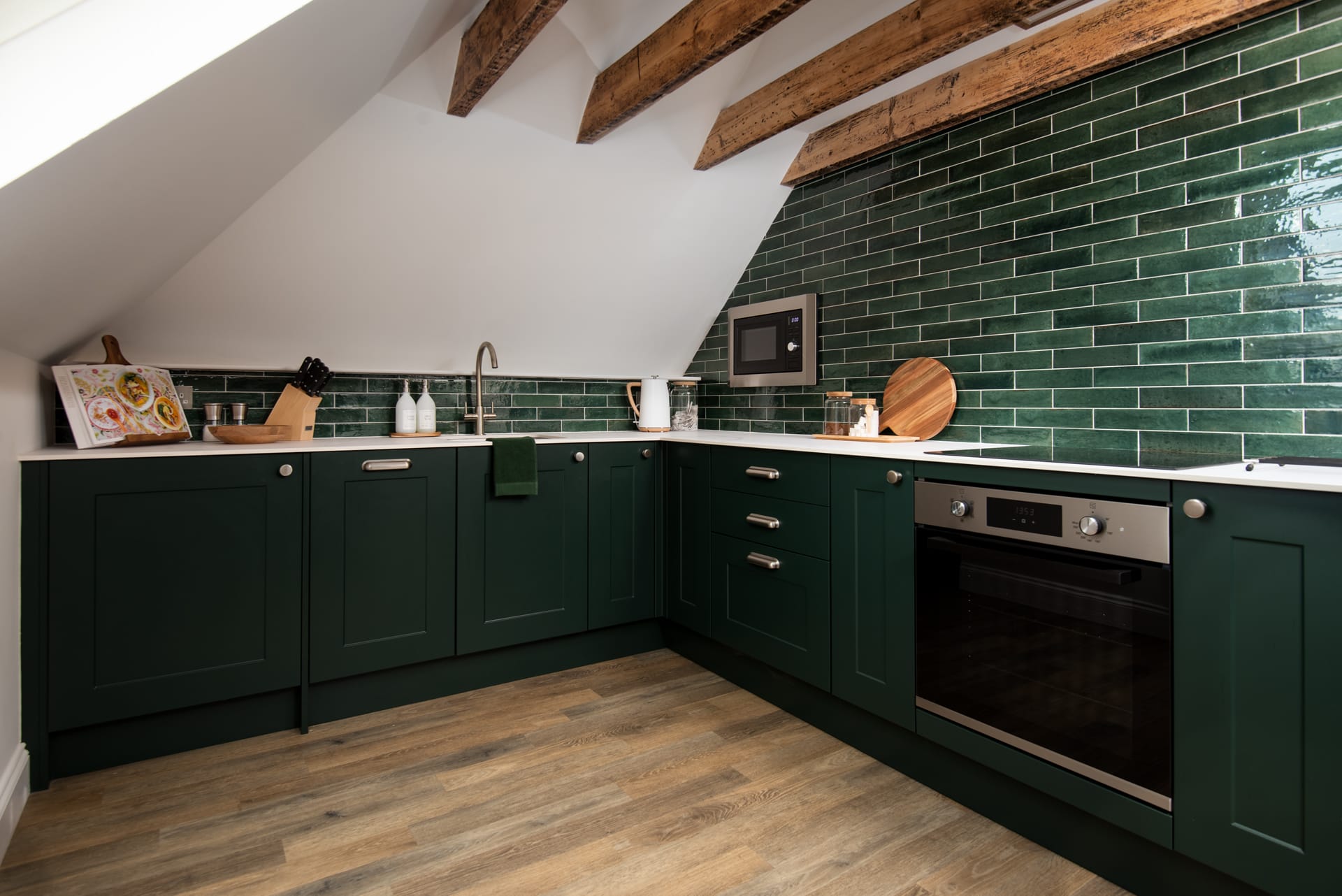 COPYRIGHT-TRACEY BLOXHAM