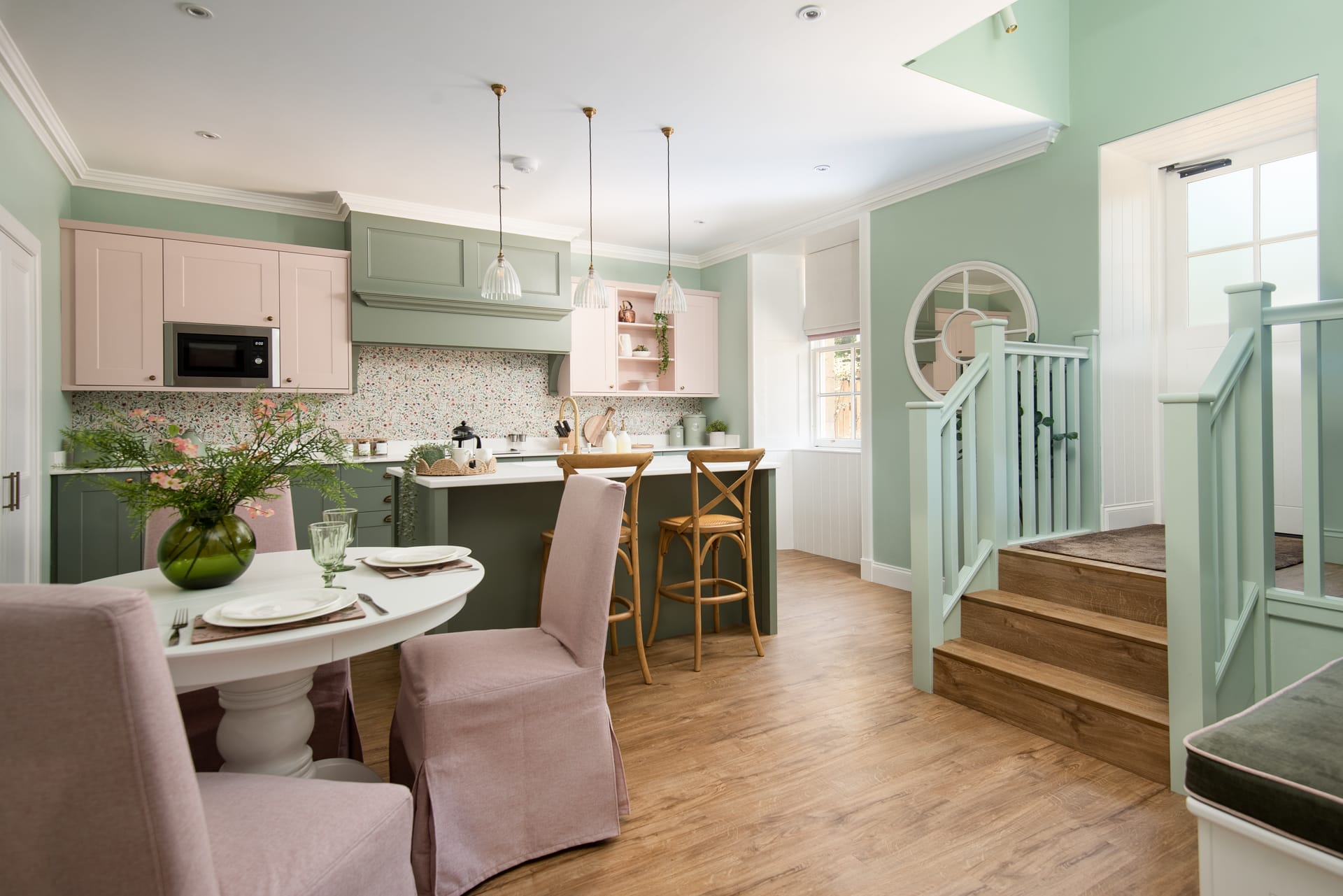 COPYRIGHT-TRACEY BLOXHAM